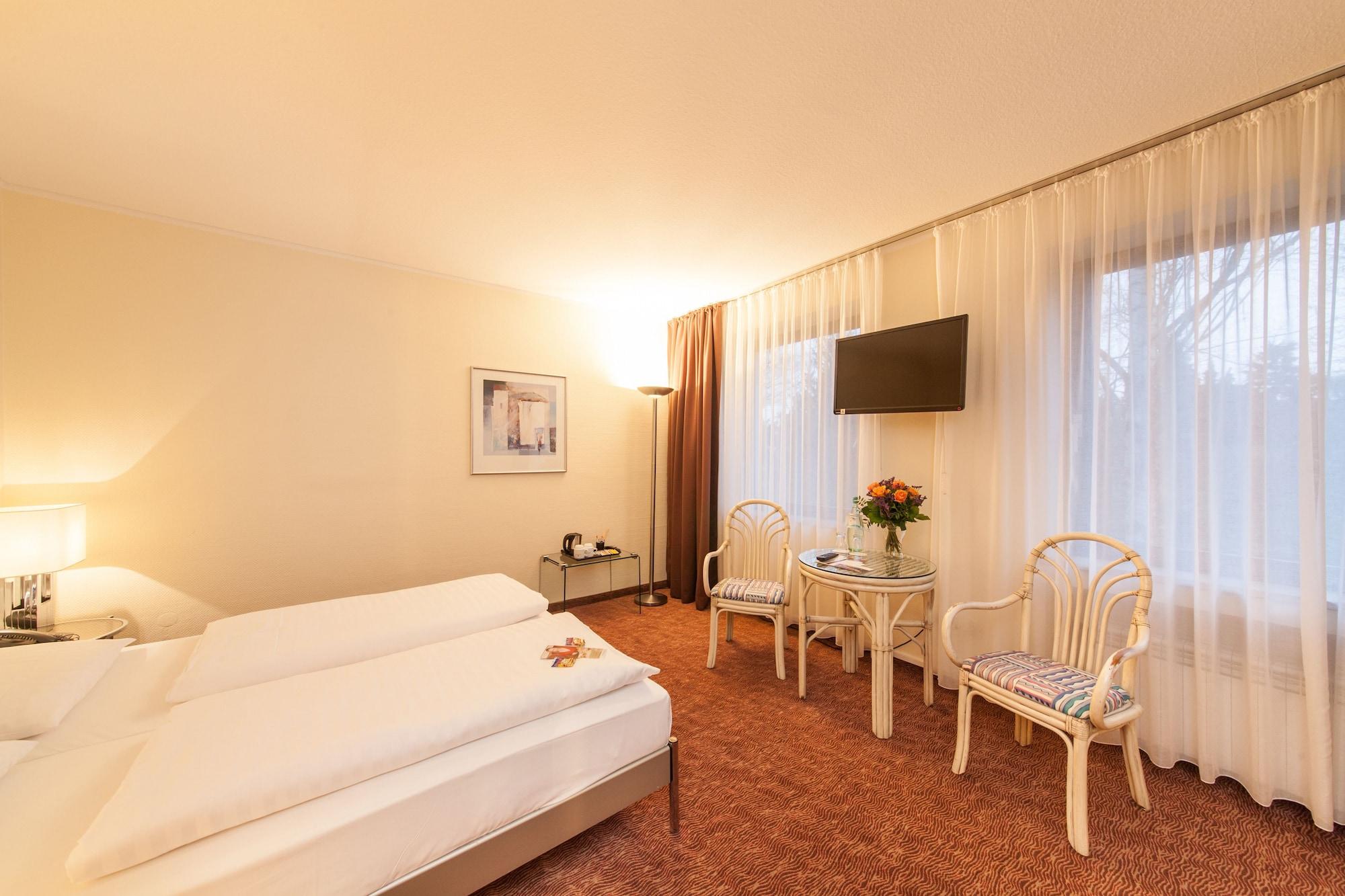 Select Hotel Silence Garden Koeln Экстерьер фото