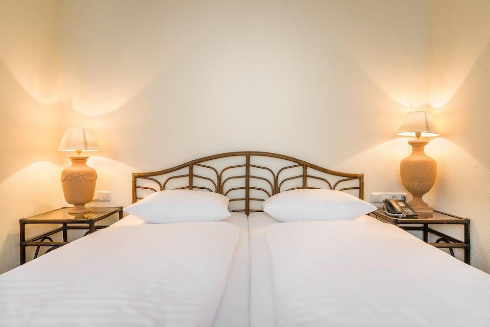 Select Hotel Silence Garden Koeln Экстерьер фото