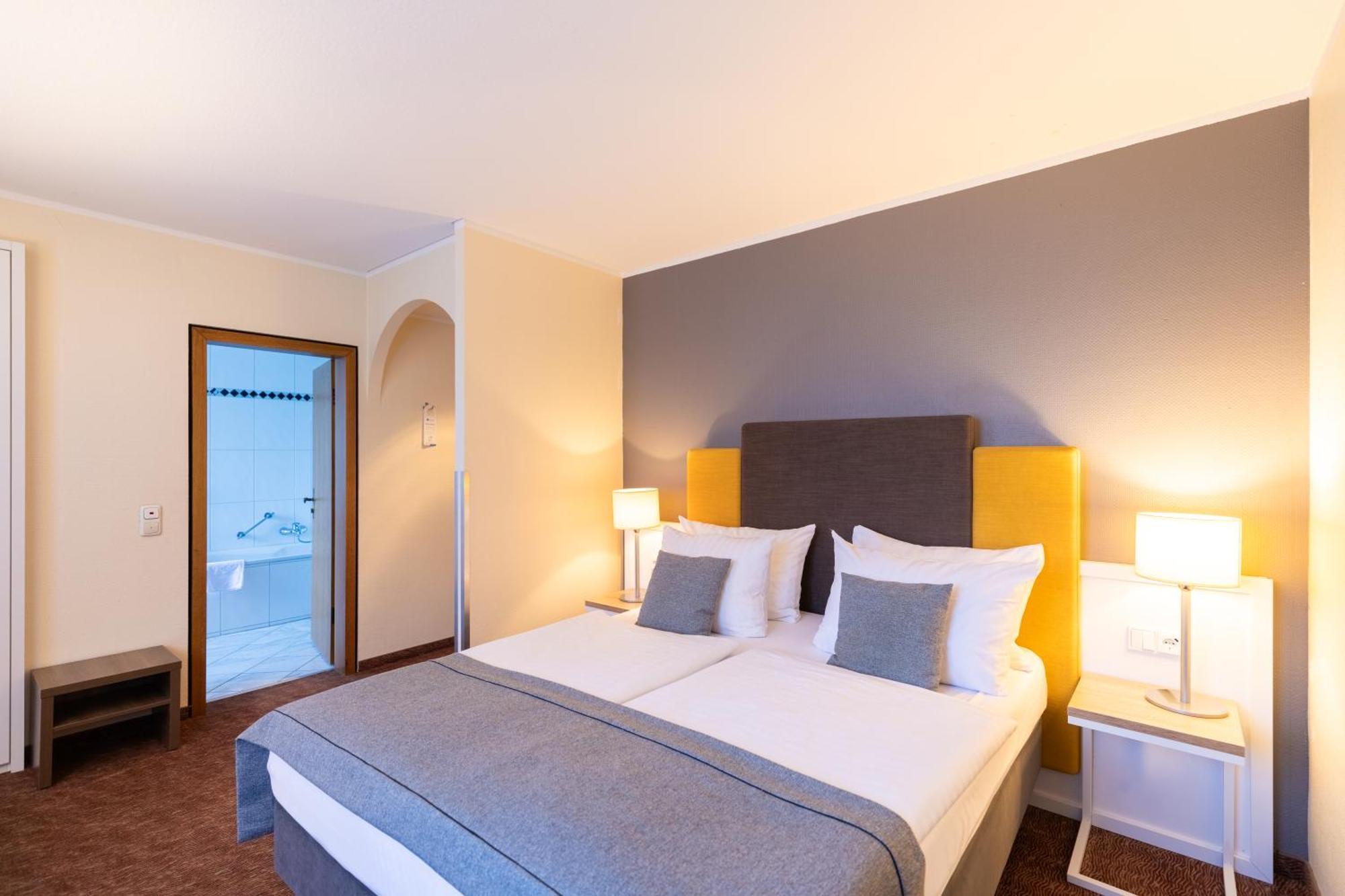 Select Hotel Silence Garden Koeln Экстерьер фото
