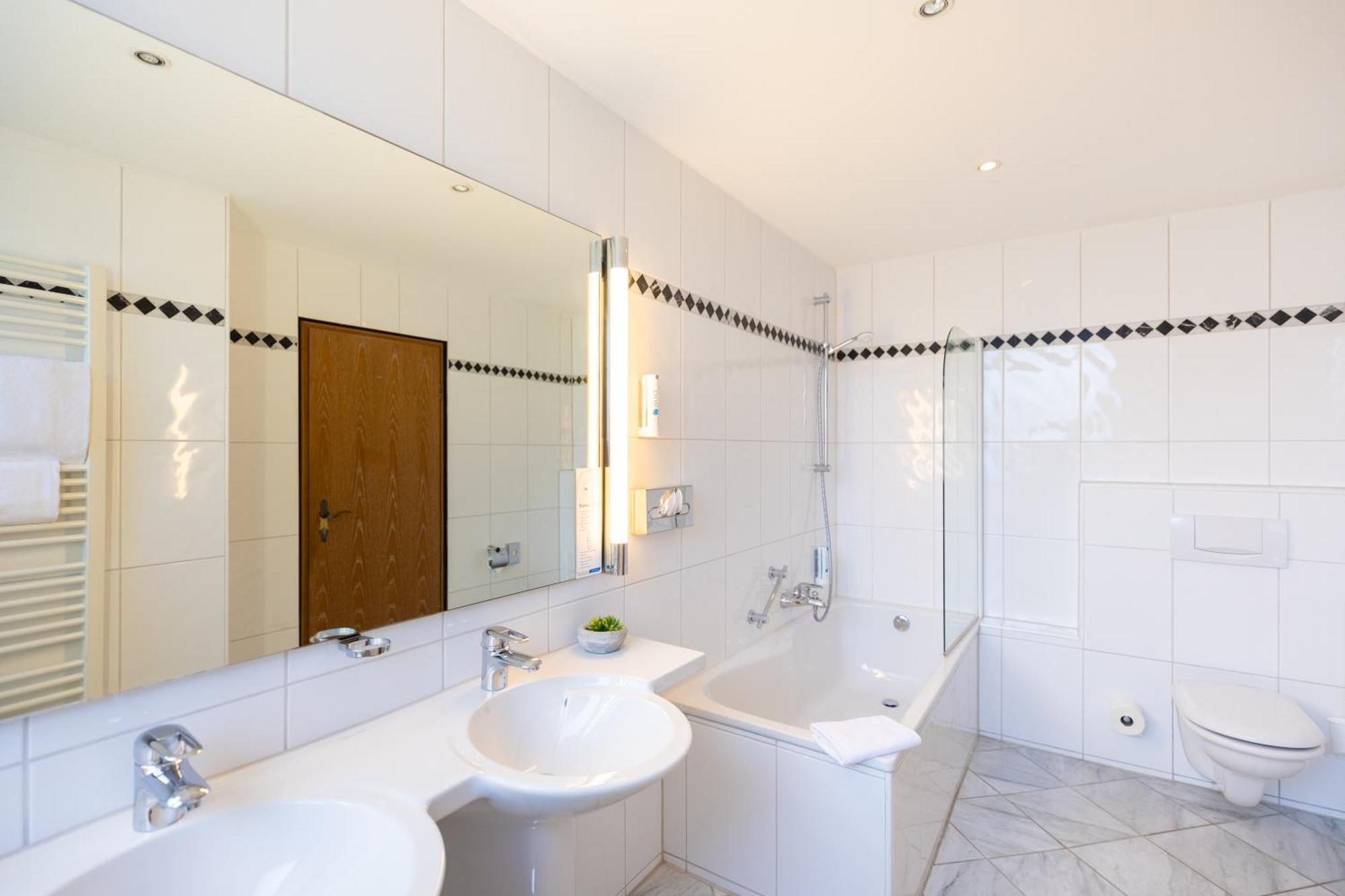 Select Hotel Silence Garden Koeln Экстерьер фото