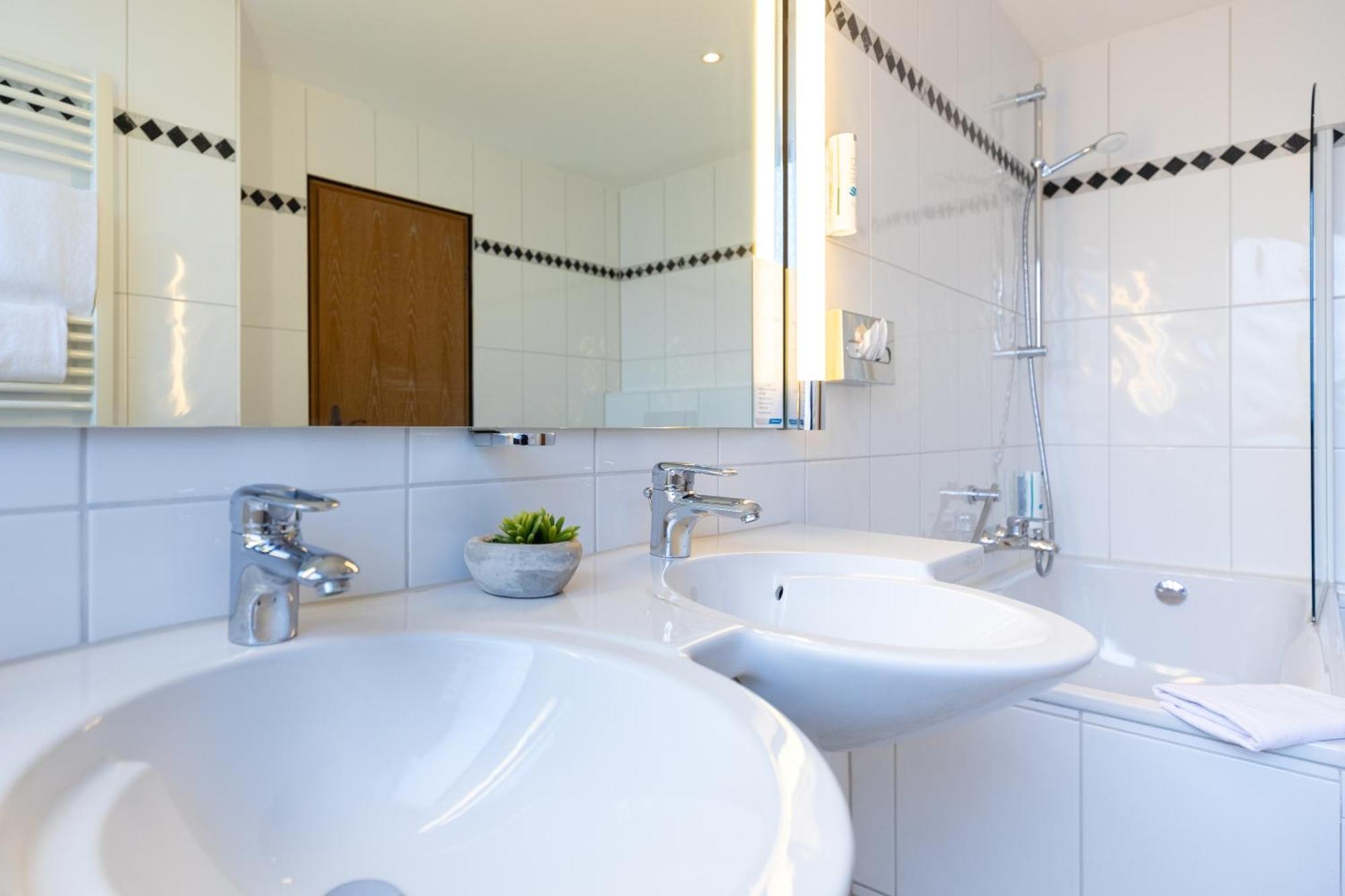 Select Hotel Silence Garden Koeln Экстерьер фото
